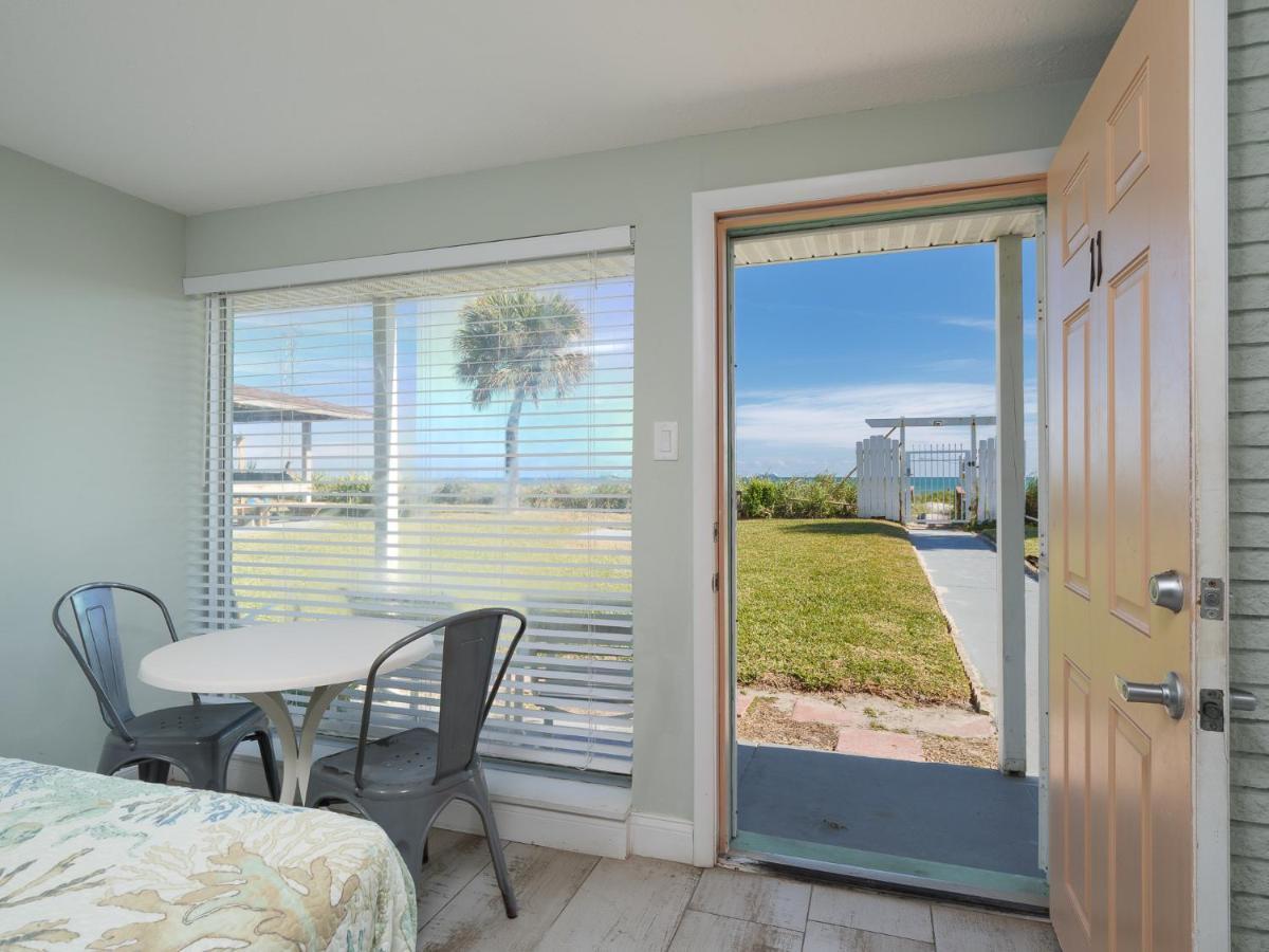 Sea Aire Oceanfront Inn Cocoa Beach Exterior photo